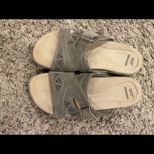 Brand new in box Earth Origins Sandals size 7. Worn around house a few times.